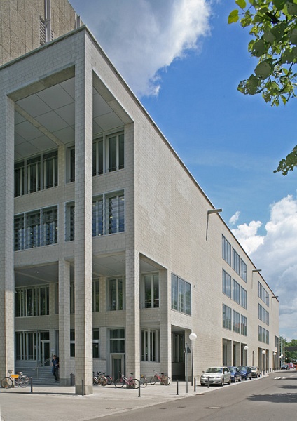 Ansicht_Sued_1_TM.jpg - KIT-Bibliothek Süd: Neubau, Ansicht von Südwesten. Photo: Thilo Mechau