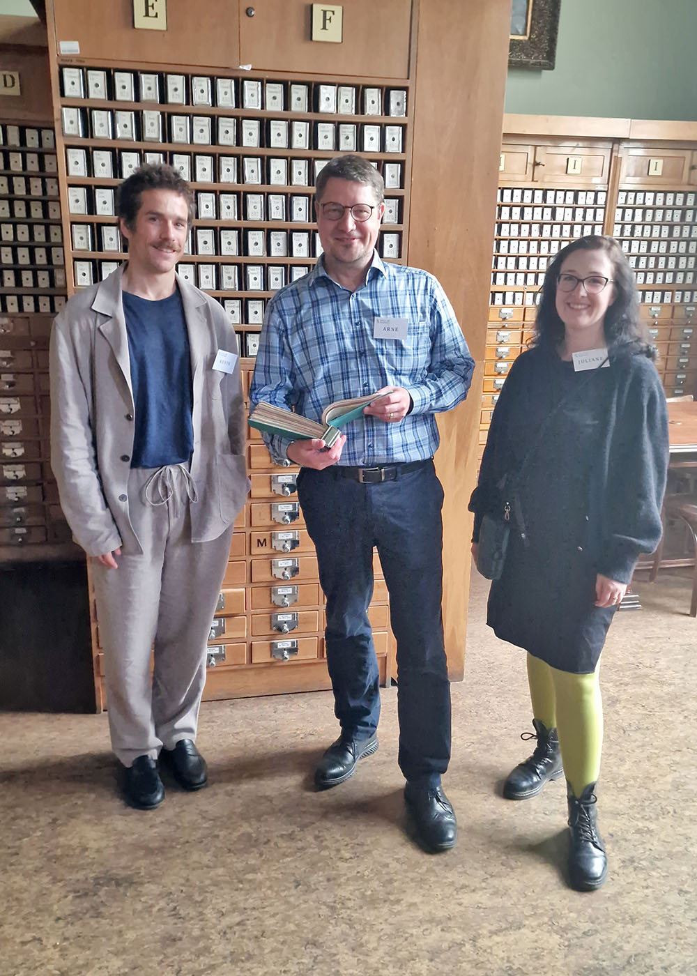 v.l. Kevin Schumacher, Arne Upmeier und Juliane Mörsel zu Besuch bei der Staff Week