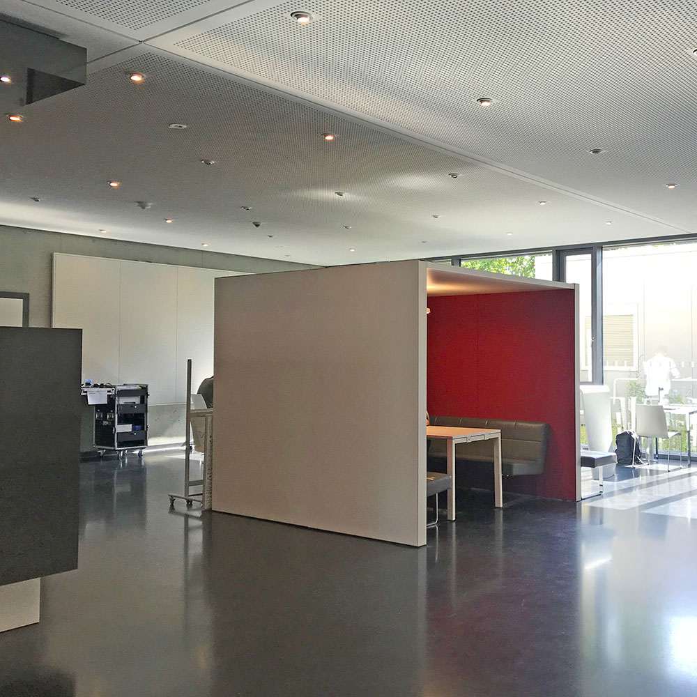 Raum-in-Raum-L&ouml;sung im Lernzentrum.